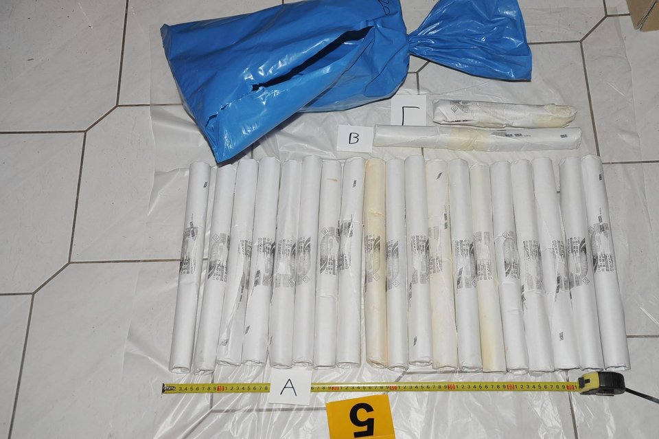 Εργαστήριο παρασκευής βομβών η γιάφκα του Ξηρού στο Λουτράκι – Ολα όσα βρήκαν οι Αρχές [εικόνες] | iefimerida.gr 8