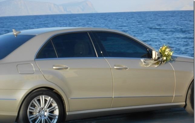 Στον γάμο Κόκκαλη-Μαρτίνου: Η νύφη με το ονειρικό Elie Saab, o Nταλάρας που δεν σταμάτησε να φωτογραφίζει, τα τρία πάρτι [εικόνες] | iefimerida.gr 4