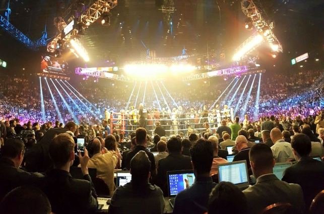 Ο Μέιγουεδερ «καθάρισε» και τον Πακιάο στον αγώνα της χρονιάς [εικόνες&βίντεο] | iefimerida.gr 1