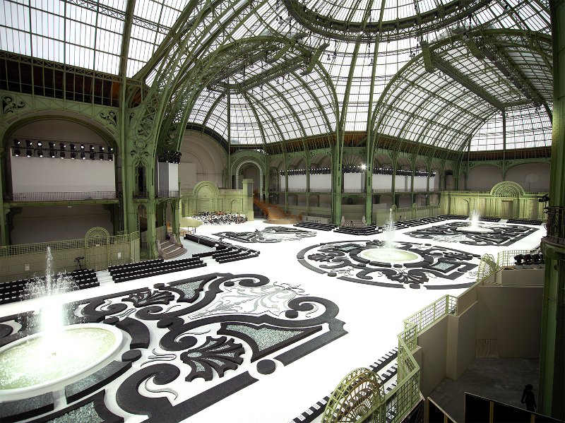 Ανακαίνιση αλά Chanel του Grand Palais -Το εμβληματικό κτίριο του Παρισιού με την «κεντητή» οροφή [εικόνες & βίντεο] | iefimerida.gr 3