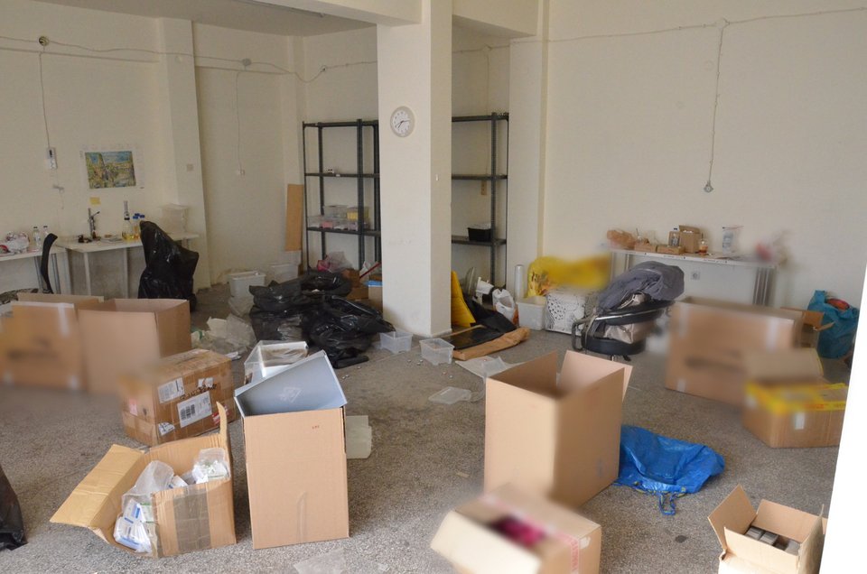 Είχαν στήσει «εργοστάσιο» παρασκευής αναβολικών στην Αττική – Περισσότερες από 500 «αποστολές» στο εξωτερικό [εικόνες & βίντεο] | iefimerida.gr 6