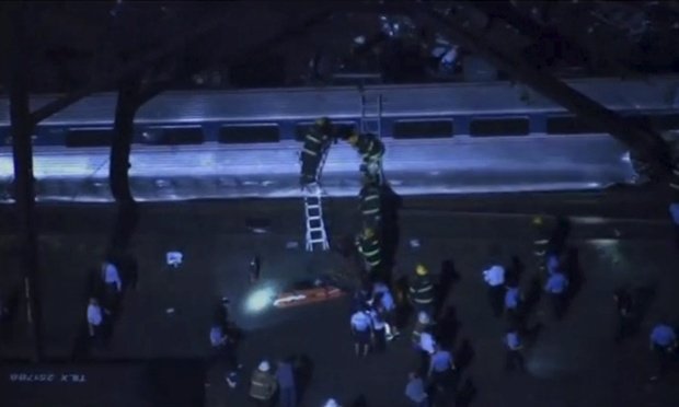 Τραγωδία στις ΗΠΑ: Τουλάχιστον 6 νεκροί και δεκάδες τραυματίες από εκτροχιασμό τρένου [εικόνες & βίντεο] | iefimerida.gr 2