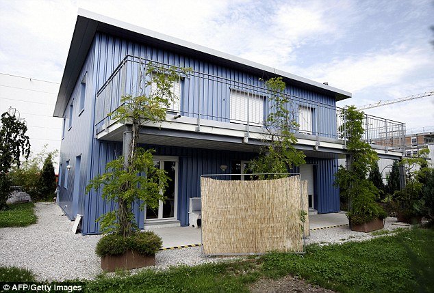 Βρετανή κτηνίατρος θέλει να κάνει ευθανασία στον εαυτό της -Εχει τη νόσο του κινητικού νευρώνα [εικόνες] | iefimerida.gr 1