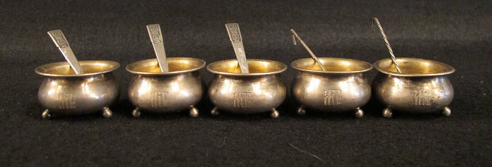 Τα ασημικά του Τσάρου σε Ελληνα γιατρό -Κομψοτεχνήματα της καθημερινότητας στην Τσαρική Ρωσία βγαίνουν «στο σφυρί» [εικόνες] | iefimerida.gr 0