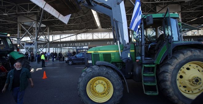 Αλεξανδρούπολη: Προπηλάκισαν άγρια βουλευτές του ΣΥΡΙΖΑ [βίντεο] | iefimerida.gr 1