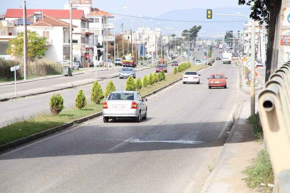 Γυναίκα έπεσε από γέφυρα στο Αγρίνιο [εικόνες] | iefimerida.gr 2