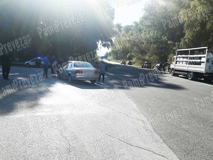 Πρέβεζα: Θανατηφόρα μετωπική σύγκρουση ΙΧ με ποδηλάτη [εικόνες] | iefimerida.gr 2
