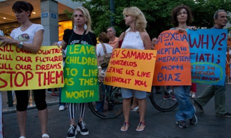 Ο Guardian μεταδίδει live τις κινητοποιήσεις στην Αθήνα - «Τέταρτη πανελλαδική απεργία μέσα στο 2013» [εικόνες]  | iefimerida.gr 0