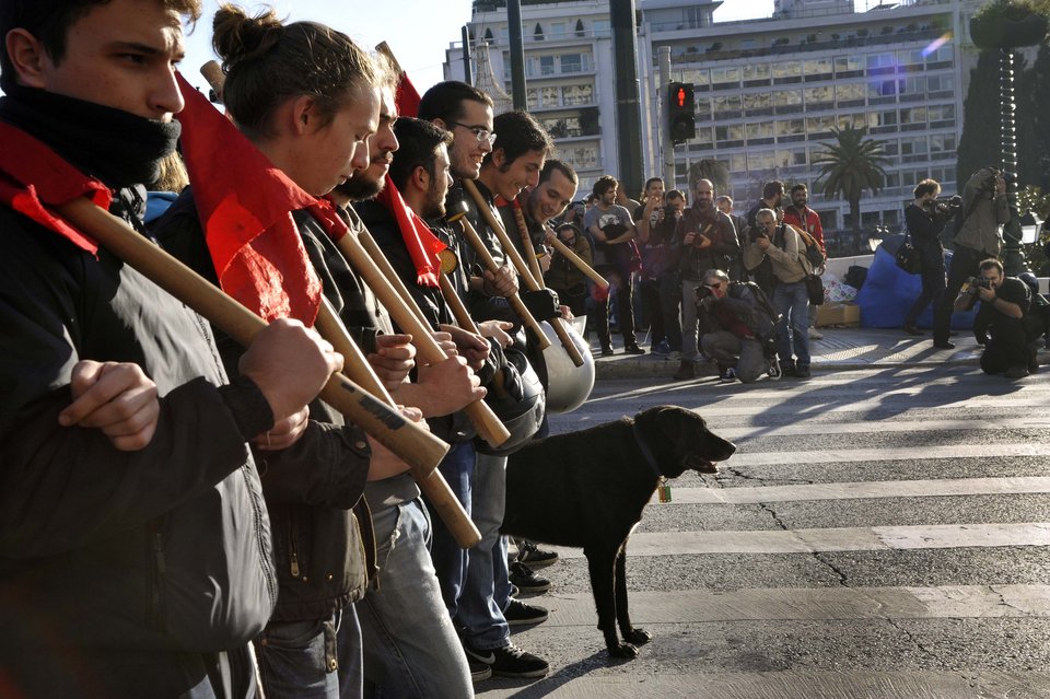 Η μαθητική πορεία για τον Γρηγορόπουλο στα Προπύλαια [εικόνες & βίντεο] | iefimerida.gr 10
