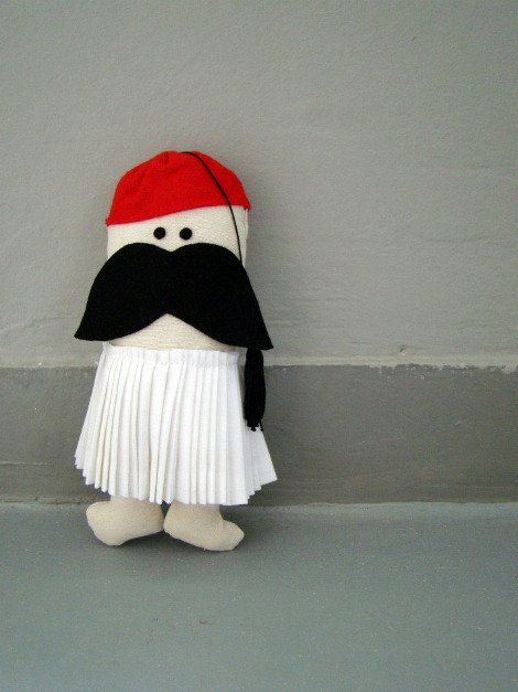 Ολη η Ελλάδα μέσα από σουβενίρ -Οταν το design συναντά την παράδοση [εικόνες] | iefimerida.gr 0