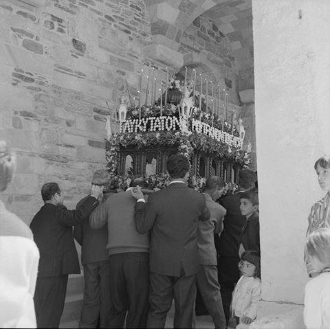 Πάσχα δεκαετίες πριν σε όλη την Ελλάδα: Βουτιά στο αρχείο του Μπενάκη [εικόνες] | iefimerida.gr 3