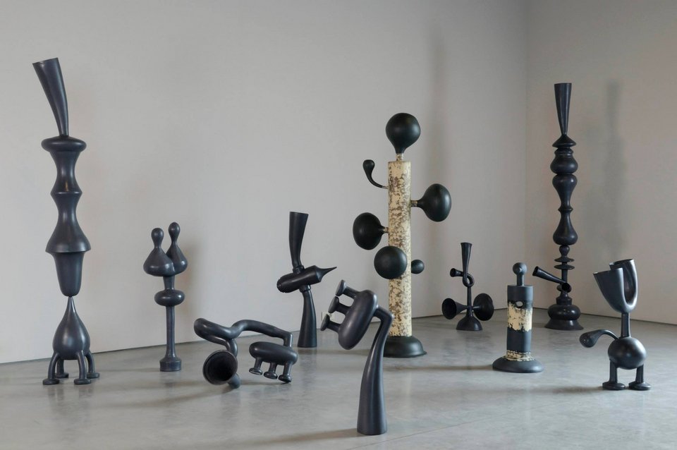 Τα εντυπωσιακά ανθρωπόμορφα γλυπτά του Μαρκ Χατζηπατέρα στην γκαλερί a.antonopoulou.art [εικόνες] | iefimerida.gr 1