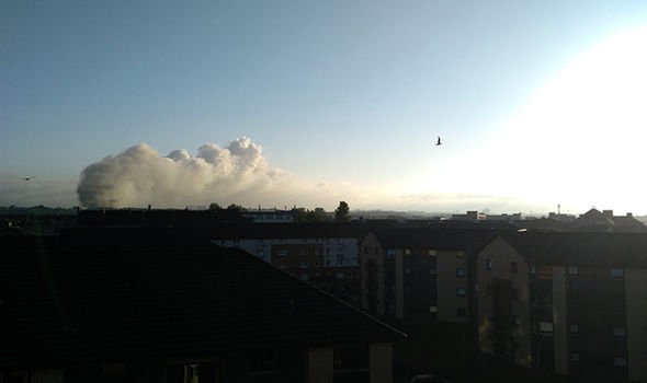 Συναγερμός στη Γλασκόβη: Τεράστια φωτιά ξέσπασε στη λαχαναγορά μετά από δύο ισχυρές εκρήξεις  [εικόνες & βίντεο]  | iefimerida.gr 3