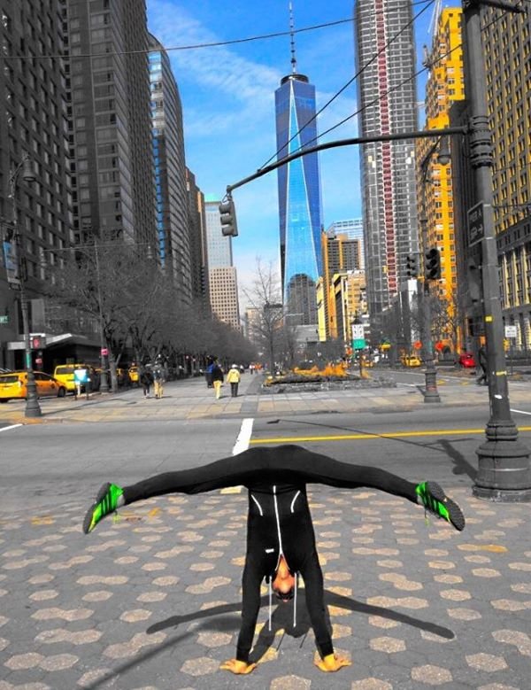 Ο Ιωάννης Μελισσανίδης κάνει ακροβατικά στην κουπαστή μιας γέφυρας [εικόνες] | iefimerida.gr 2