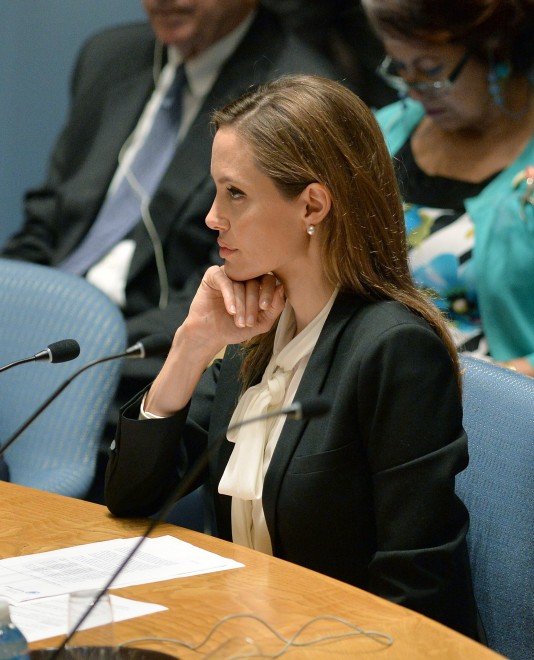 Η σαγηνευτική Αντζελίνα Τζολί και ο πύρινος λόγος της στα Ηνωμένα Εθνη «Σταματήστε τώρα τους βιασμούς» [εικόνες] | iefimerida.gr 2