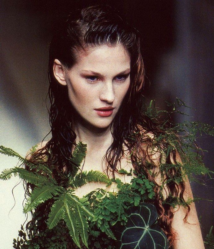 Ω, λαλά! Ο εξηντάρης Γκοτιέ «γυρίζει» τον κόσμο με αναδρομική έκθεση δημιουργιών του [εικόνες] | iefimerida.gr 7