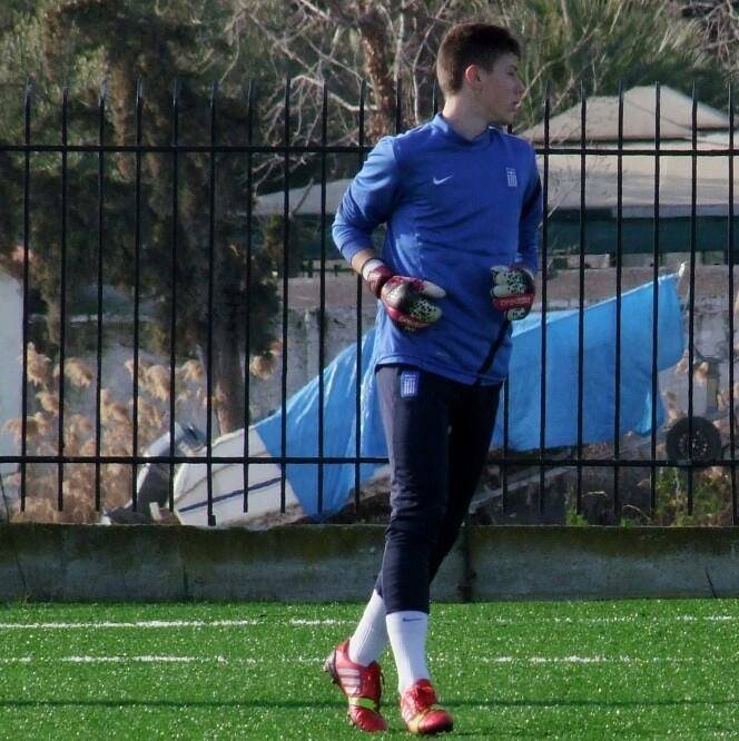 Σοκ στο ελληνικό ποδόσφαιρο: Ξεψύχησε 17χρονος ποδοσφαιριστής στη Βέροια | iefimerida.gr 0