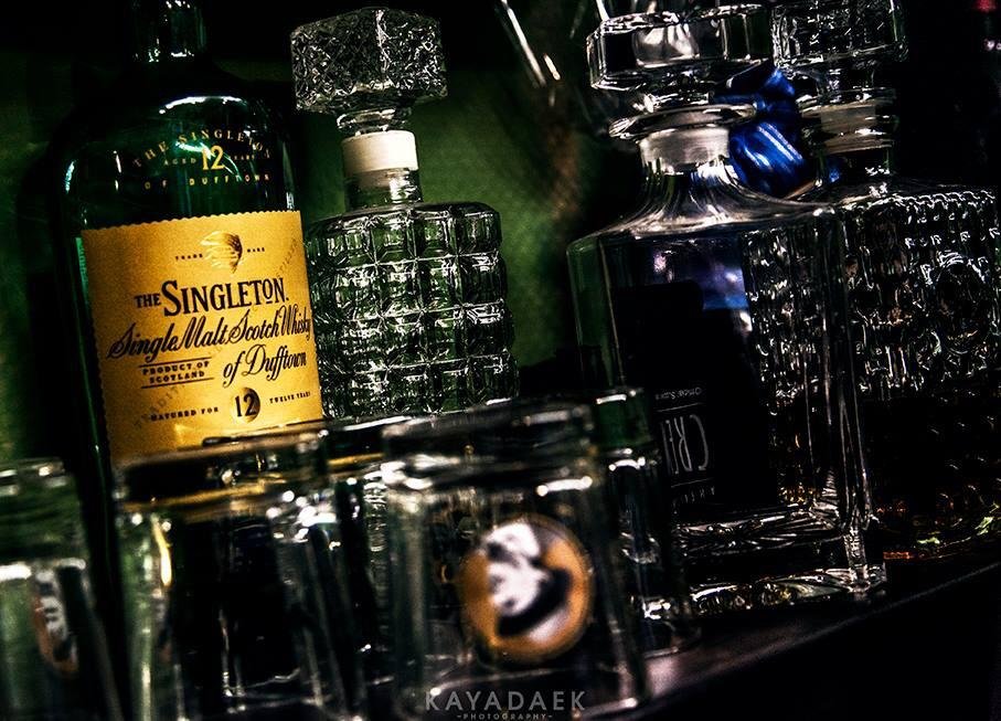 Αυτός είναι ο Ελληνας ροκ μπαρμπέρης που έχει τρελάνει τους Γερμανούς [εικόνες] | iefimerida.gr 15