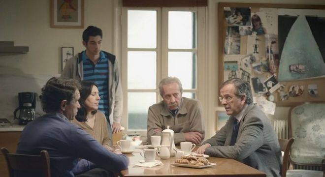 Kαι ο Χωμενίδης τρολάρει τον Σαμαρά και το νέο του σποτ [εικόνες] | iefimerida.gr 1