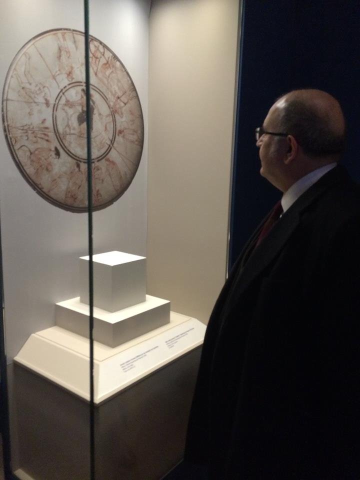 90 λεπτά στο Αρχαιολογικό Μουσείο: Μια επίσκεψη με συμβολισμούς από τον Νίκο Ξυδάκη μια μέρα μετά την ομιλία στη Βουλή [εικόνες] | iefimerida.gr 5