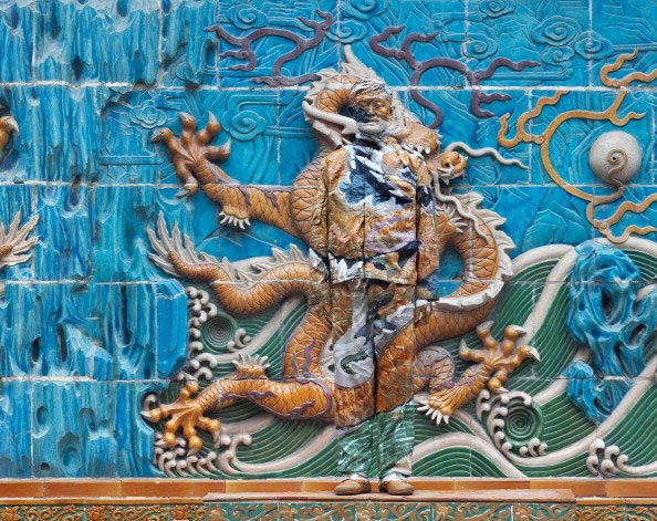 Τώρα τον βλέπεις, τώρα δεν τον βλέπεις- Η μαγική τέχνη του καμουφλάζ κάνει τον Λιου Μπόλιν αόρατο [εικόνες] | iefimerida.gr 9