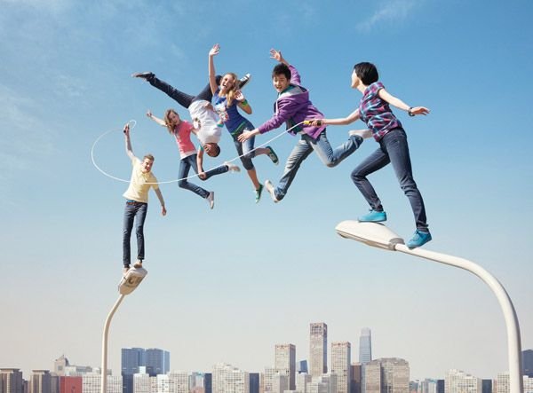 Λι Γουέι: Ο ακραία αντισυμβατικός φωτογράφος που αψηφά τη βαρύτητα - Μάθετε πως δημιουργεί τις μοναδικές εικόνες του [βίντεο] | iefimerida.gr 9