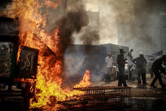 Σε ισχύ η απαγόρευση κυκλοφορίας στην Αίγυπτο – Στους 278 ο επίσημος αριθμός των νεκρών [σκληρές εικόνες] | iefimerida.gr 8