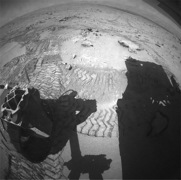 Το Curiosity συμπληρώνει 3 χρόνια στον Αρη και η NASA παρουσιάζει τις καλύτερες φωτογραφίες του κόκκινου πλανήτη [εικόνες] | iefimerida.gr 8
