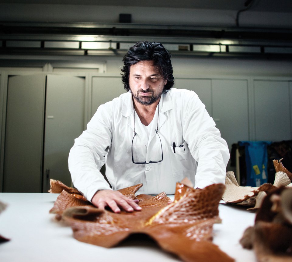 Χλιδή, ομορφιά, τέχνη: Μέσα στα στρατηγεία της Prada στην Τοσκάνη –Σε μικρά χωριά, καλύπτουν ως και ένα οικοδομικό τετράγωνο  [εικόνες] | iefimerida.gr 7