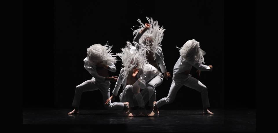 Στο σεισμογενές σώμα-τοπίο «Wisteria Maiden» του Αντώνη Φωνιαδάκη [εικόνες] | iefimerida.gr 2