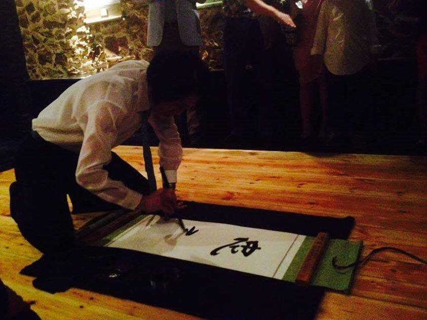 Μύηση στον γοητευτικό κόσμο της καλλιγραφίας-Έλα να δοκιμάσεις [εικόνες] | iefimerida.gr 0