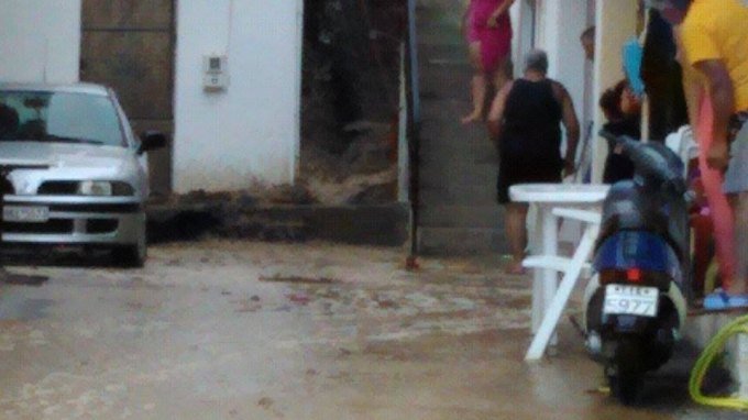 Ανοιξαν οι ουρανοί στην Κρήτη – Αυγουστιάτικος κατακλυσμός [εικόνες & βίντεο] | iefimerida.gr 2