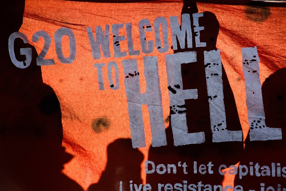 «G20 καλώς ήρθατε στην κόλαση»: Αγριες συγκρούσεις στο Αμβούργο [εικόνες&βίντεο] | iefimerida.gr 3