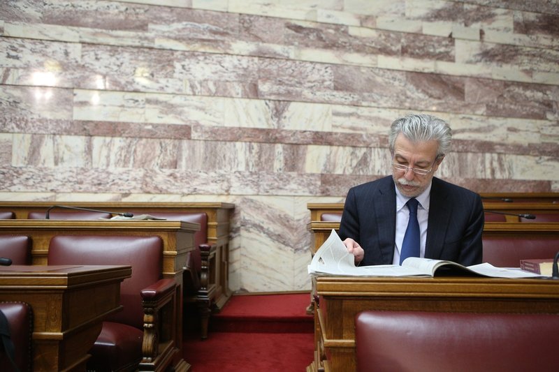 Τα παραλειπόμενα της Κ.Ο. του ΣΥΡΙΖΑ -Η... θεριακλού και το σακίδιο που έκανε μόδα ο Τσακαλώτος [εικόνες] | iefimerida.gr 1