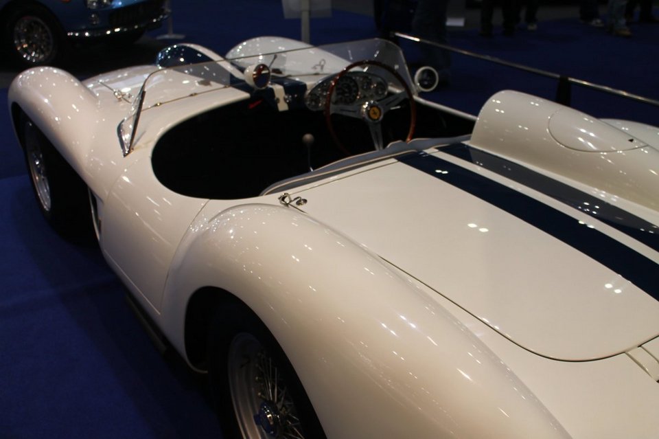 Business Insider: Η λατρεία για τα vintage αυτοκίνητα -Κοστίζουν ακριβά, έχουν φανατικούς πιστούς [εικόνες] | iefimerida.gr 10