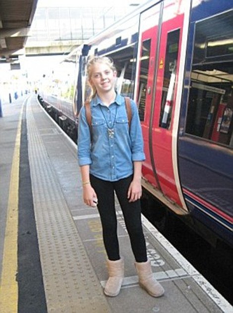 H Βίβλος του παδιού-ταξιδιώτη: 10 συμβουλές από την 11χρονη Ρόζαλι για τα παιδιά που ταξιδεύουν μόνα [λίστα & εικόνες] | iefimerida.gr 2