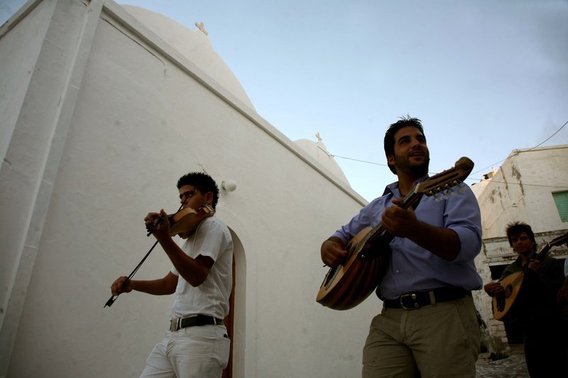 Γάλλοι, Αγγλοι, Ιταλοί «ψηφίζουν» Κίμωλο -Και έχουν πολλούς λόγους [εικόνες] | iefimerida.gr 6