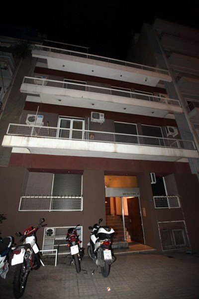 Η ΕΛ.ΑΣ. αναζητεί τον προμηθευτή όπλων των τρομοκρατών [εικόνες] | iefimerida.gr 1