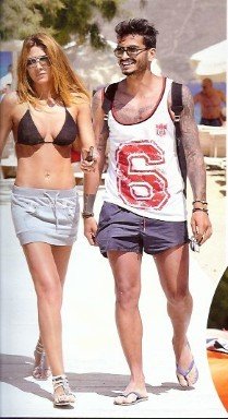 Το εξωφρενικό κορμί της Ηλιάδη-Αγκαλιά στην ξαπλώστρα με τον Σάββα Γκέντσογλου [εικόνες]  | iefimerida.gr 7