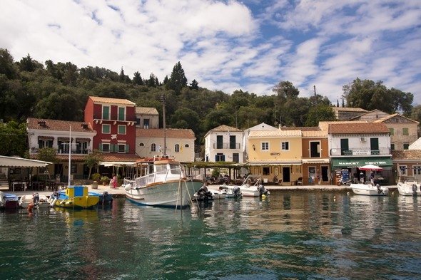 Μαγεμένη από το γαλάζιο των Παξών -Αρθρογράφος της Daily Mail παραληρεί για το νησί των Επτανήσων [εικόνες] | iefimerida.gr 6