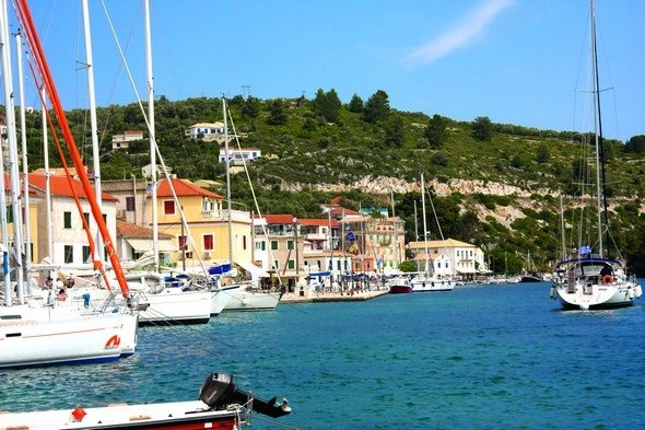 Μαγεμένη από το γαλάζιο των Παξών -Αρθρογράφος της Daily Mail παραληρεί για το νησί των Επτανήσων [εικόνες] | iefimerida.gr 7