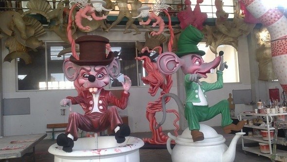 Η Πάτρα σε ρυθμούς καρναβαλιού - Δείτε τα φετινά άρματα [εικόνες] | iefimerida.gr 1