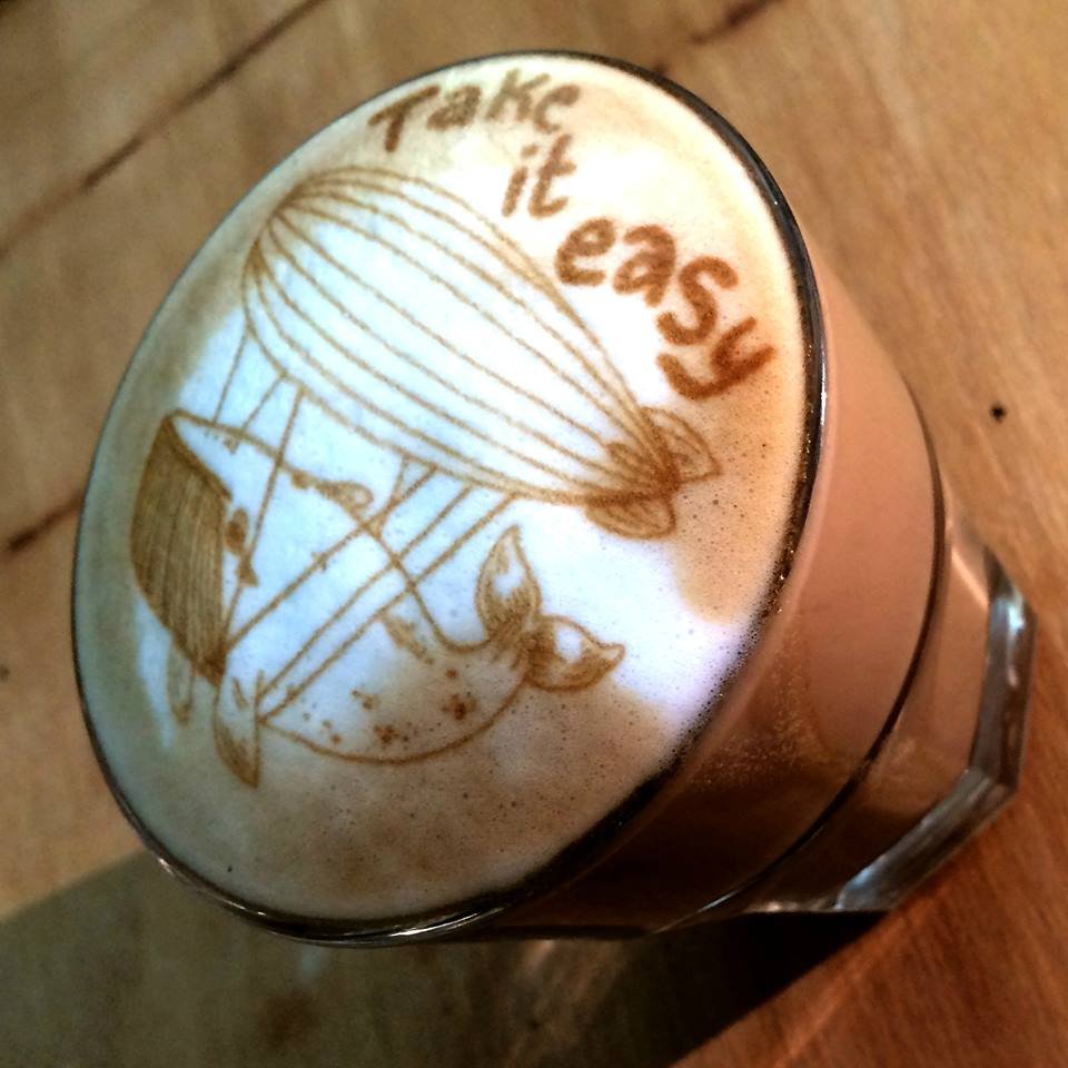 Selfies σε latte art -Μια μηχανή καφέ αλλάζει τα δεδομένα [εικόνες & βίντεο]  | iefimerida.gr 3