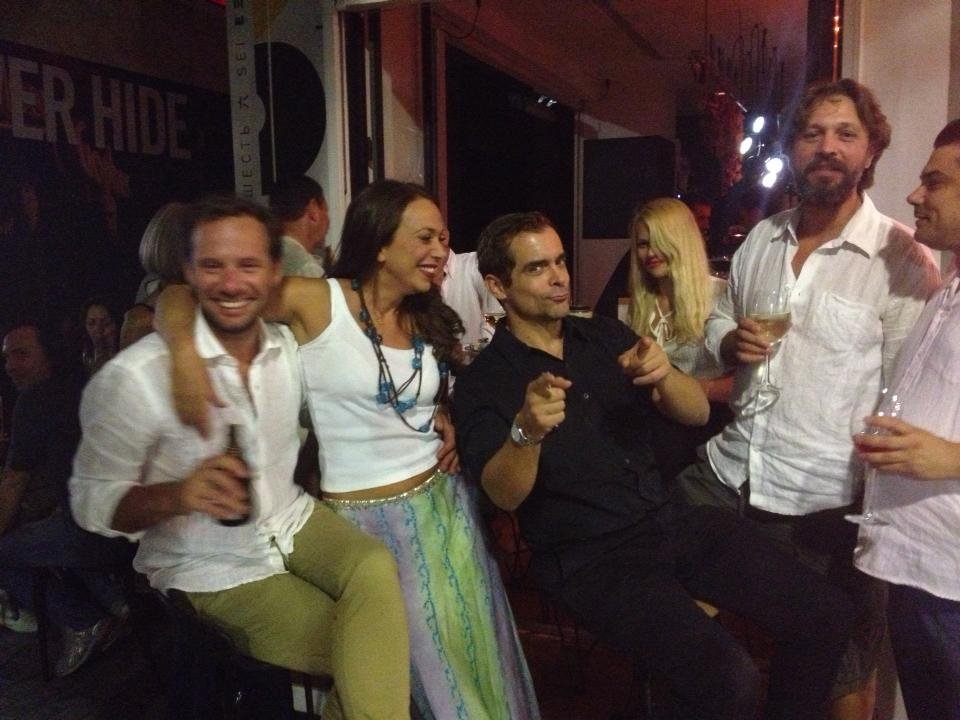 Six: To απρόσμενο καφέ με τις υπέροχες γεύσεις στην Ερμού, που έγινε το αγαπημένο στέκι των καλλιτεχνών, όλη την ημέρα [εικόνες] | iefimerida.gr 3