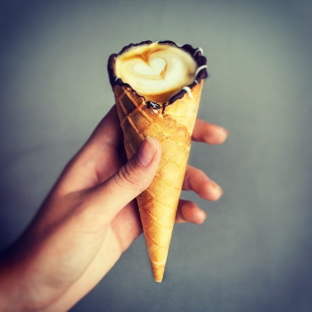 Είχε ΤΗΝ ιδέα: Καφές σε χωνάκι -Καταναλώστε τον μέσα σε 3 λεπτά [εικόνες] | iefimerida.gr 0