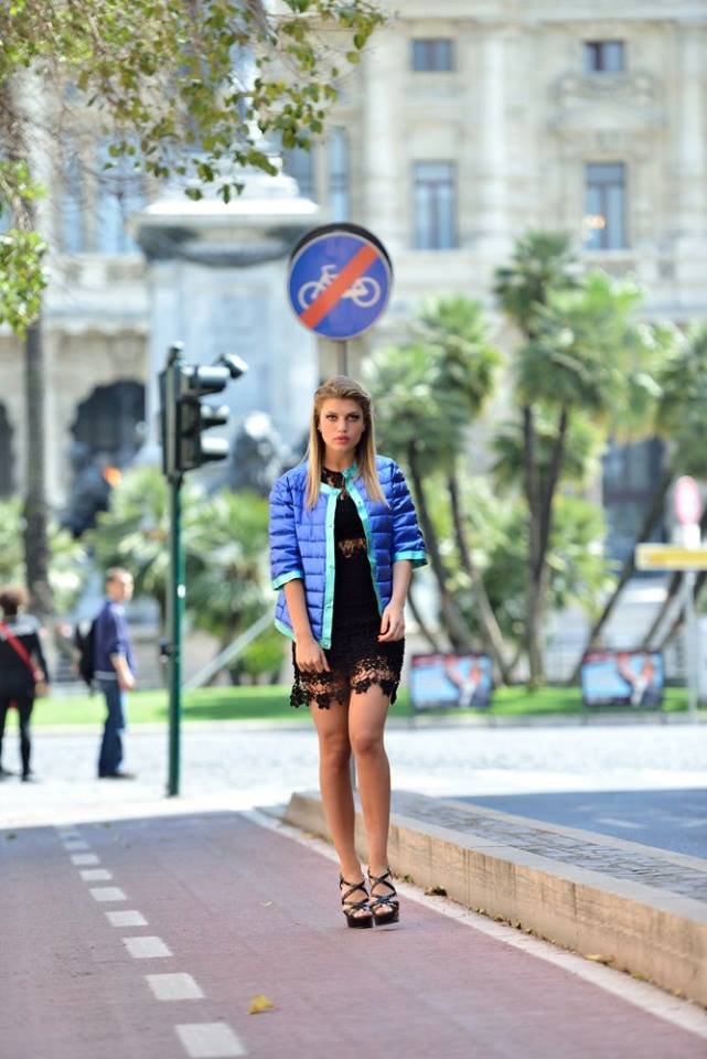 Η καλλονή που γλίτωσε από τον σεισμό στην Ιταλία και το ναυάγιο του Costa Concordia [εικόνες] | iefimerida.gr 2