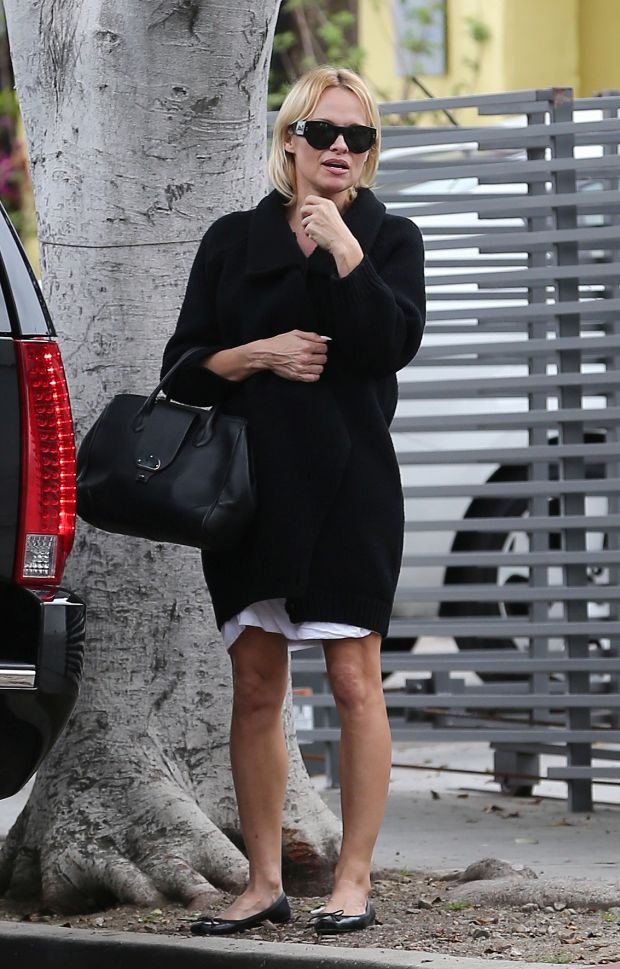 Η Πάμελα Αντερσον χωρίς ίχνος μακιγιάζ -Το sex symbol ωρίμασε αλλά «μοιράζει εγκεφαλικά» [εικόνες] | iefimerida.gr 5