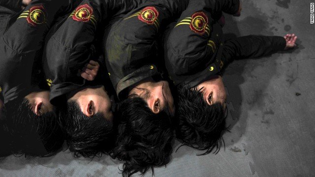 Γυναίκες σωματοφύλακες πλουσίων: Η νέα αμφιλεγόμενη μόδα που κάνει θραύση στην Κίνα [εικόνες] | iefimerida.gr 6