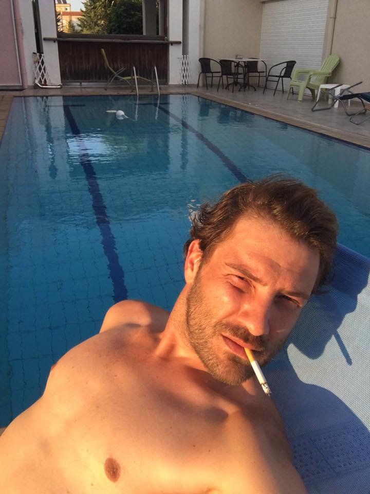 Νέος έρωτας στα τηλεοπτικά πλατό -Ζευγάρι νέοι ηθοποιοί [εικόνες] | iefimerida.gr 2