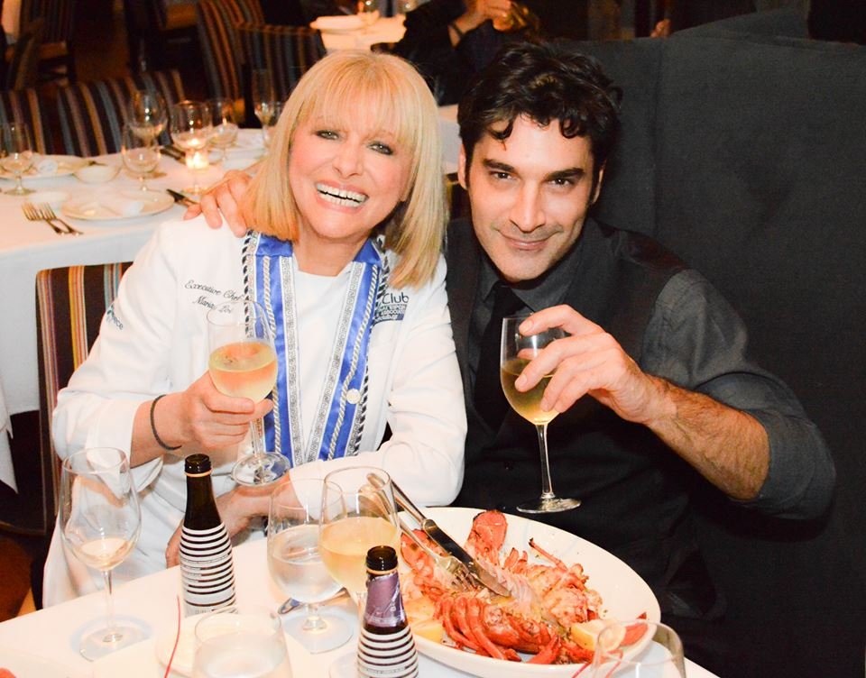 Πάρτι με αστακό και σαμπάνια έκανε ο Παπακαλιάτης στη Νέα Υόρκη [εικόνες] | iefimerida.gr 0